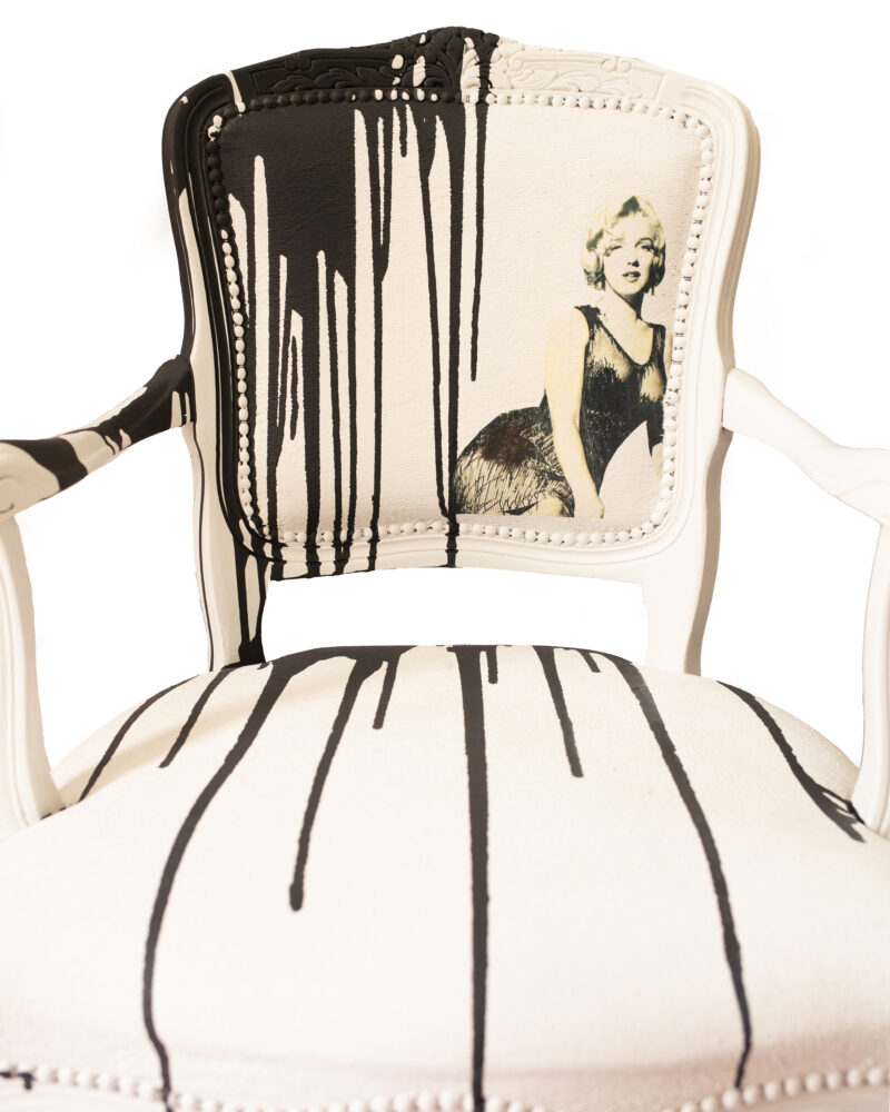 Designové umělecké křeslo „Marilyn v barvách“
