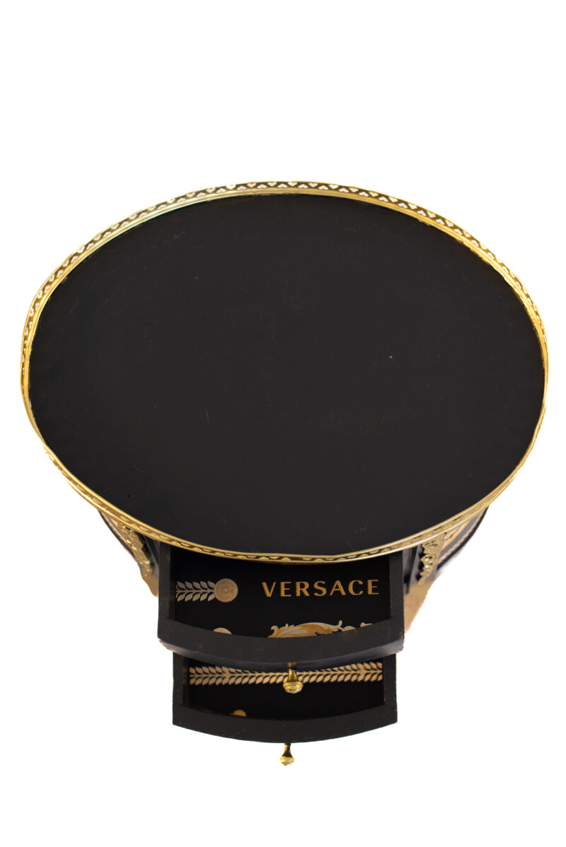 Luxusní stolek s Versace dekorem