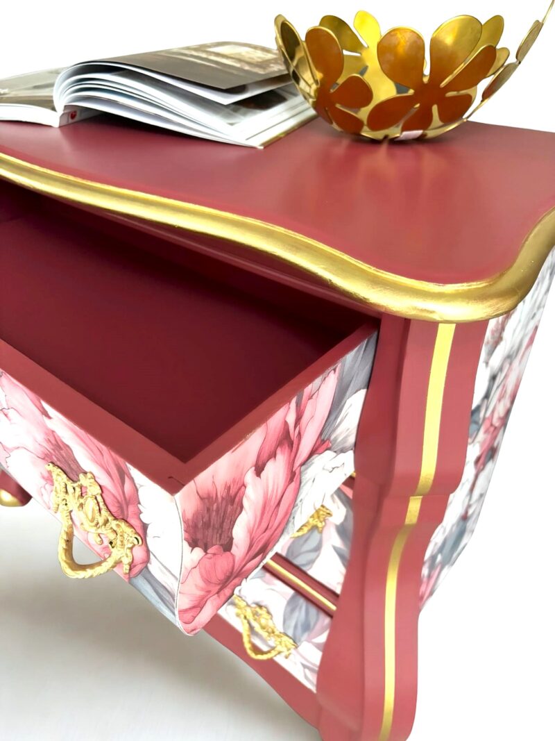 Designoová komoda Romantika